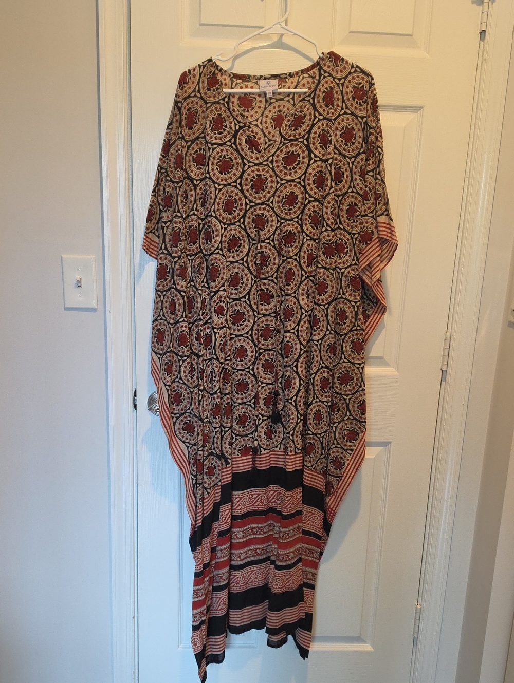 Pax Philomena Women’s Printed Kaftan in Red and Black